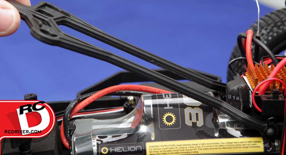 A 7-cell LiPo battery is included for maximum power and fun.