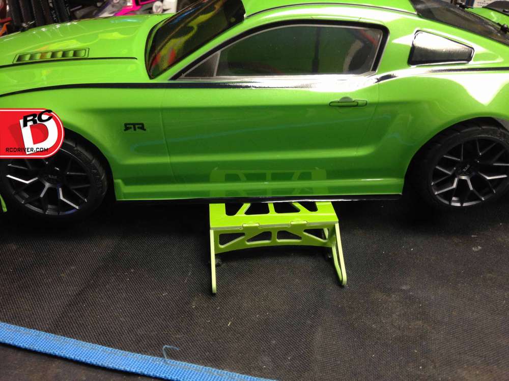 HPI_Stang_Stand_4