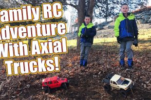 Axial RC Trail Truck