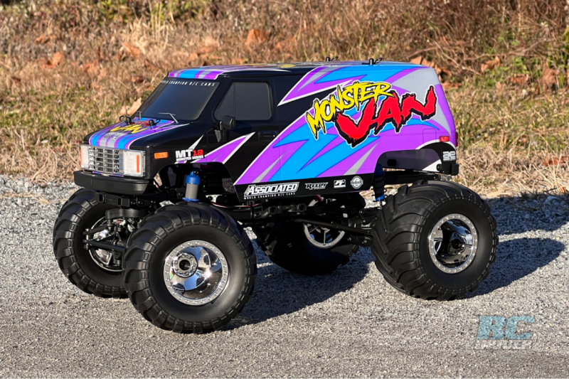 Team Associated Monster Van